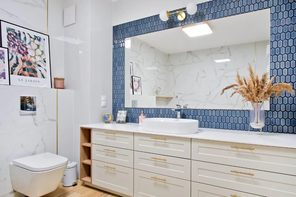 Nowoczesne minimalistyczne wnetrza z mozaikami Raw Decor