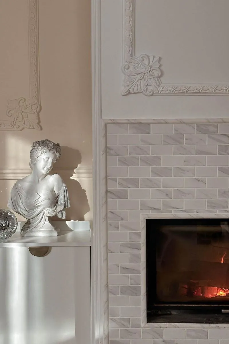 kominek-w-plytkach-cegielka-xl-marble-matowa-raw-decor-zrodlo-ig-ange.likes