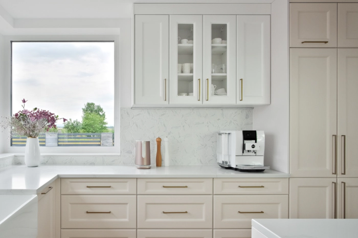 Kaszmir – kolor, który zdominował wnętrza na lata. Jak go stosować, by nie przesadzić