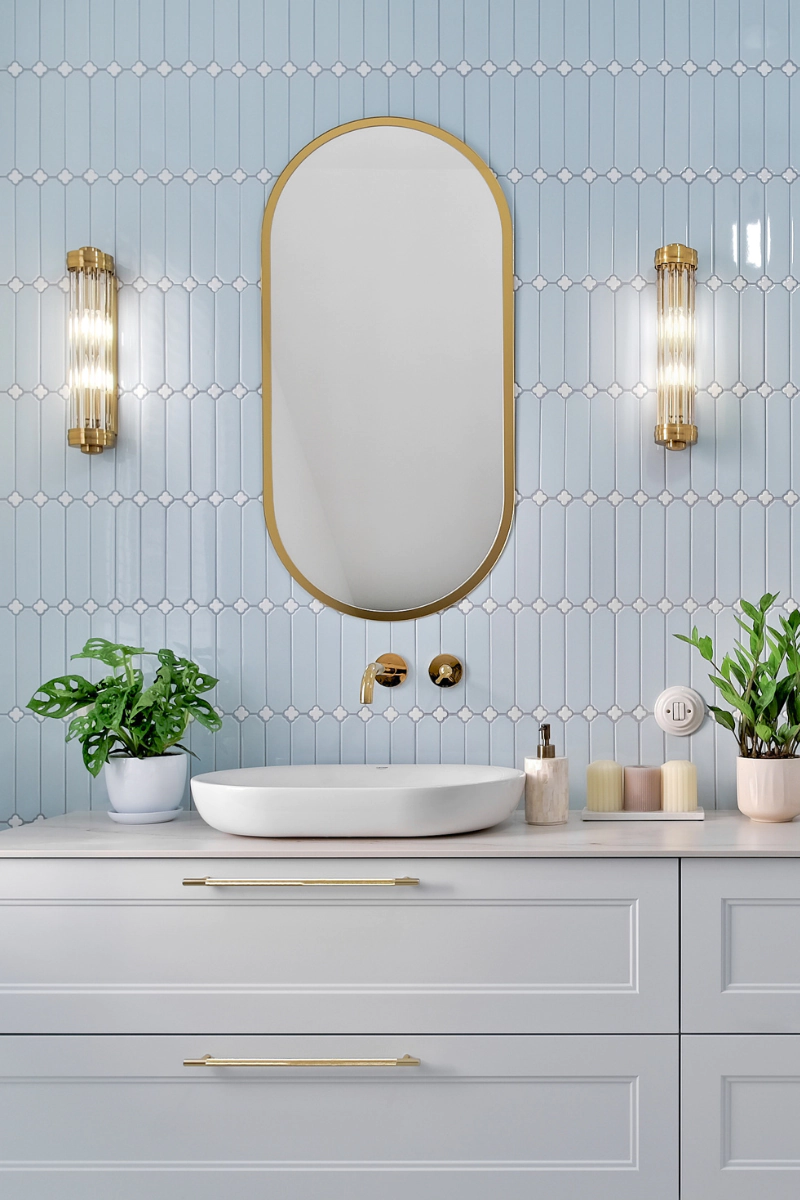 inwestycja-w-luksusowe-plytki-lazienkowe-cecile-baby-blue-polysk-raw-decor-poradnik
