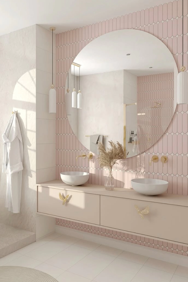 rozowa-lazienka-jakie-plytki-wybrac-z-raw-decor-cecile-pink-polysk-z-biala-koniczyna-zrodlo-ig-jr_indesign