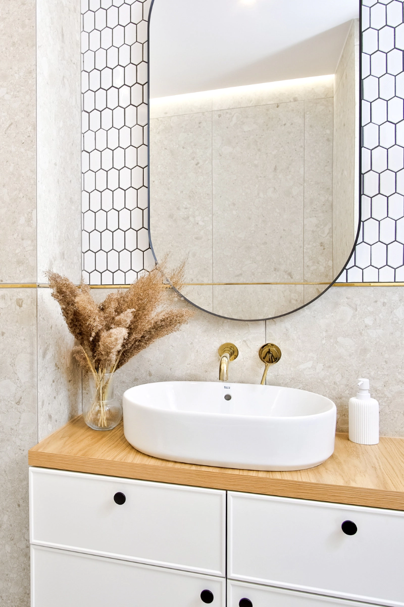 plytki-ceramiczne-na-sciane-lazienkowe-zabezpieczenie-przed-wilgocia-poradnik-raw-decor-pielegnacja-mozaik